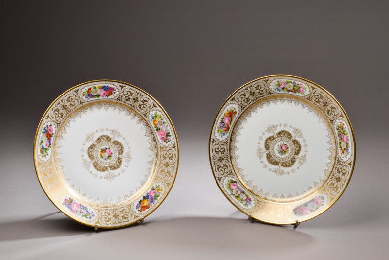 Service de 24 assiettes en poreclaine de Sèvres 1858